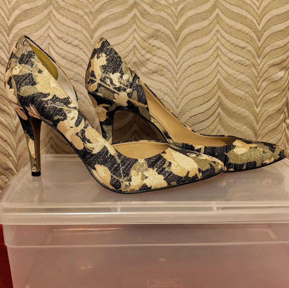 Vince Camuto Pumps